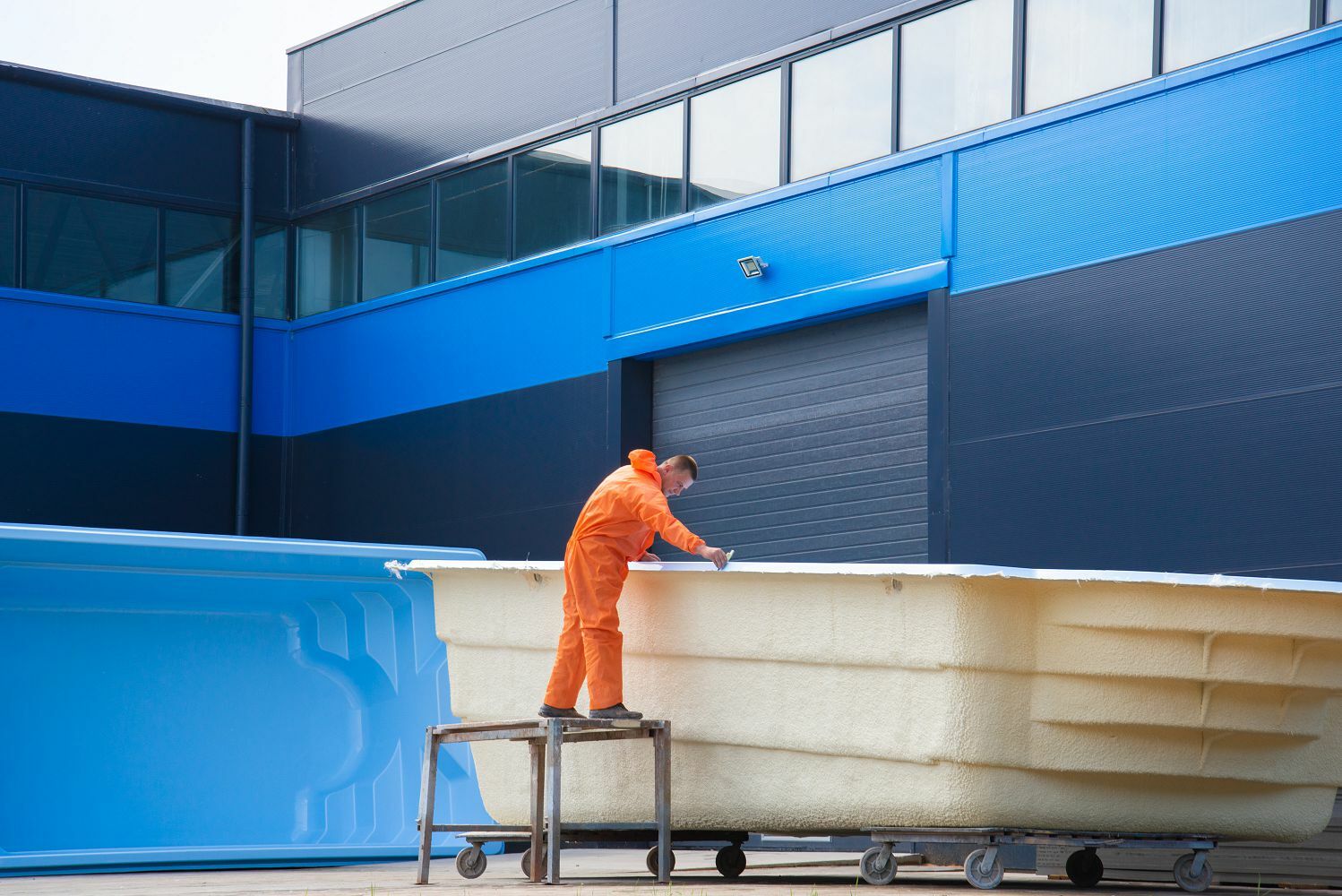 Технологичное изготовление композитных бассейнов – Краснодар, фото 4